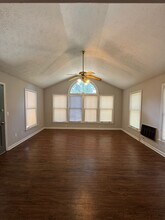 2945 Sawgrass Trail SW in Lilburn, GA - Foto de edificio - Building Photo