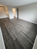 1005 Hickory Hill Ln in Nashville, TN - Building Photo