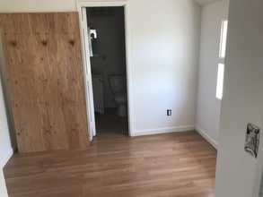 2324 Lake Shore Ave in Los Angeles, CA - Foto de edificio - Building Photo