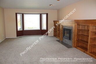 1530 E Heather Cir in Layton, UT - Foto de edificio - Building Photo