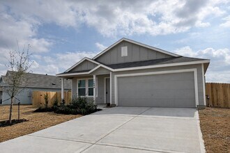 15684 Plum Brk Dr in Conroe, TX - Building Photo - Building Photo