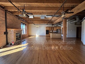 1127 Auraria Pkwy in Denver, CO - Building Photo - Building Photo