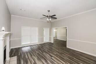 7638 Dexter Manor Dr in Memphis, TN - Building Photo - Building Photo