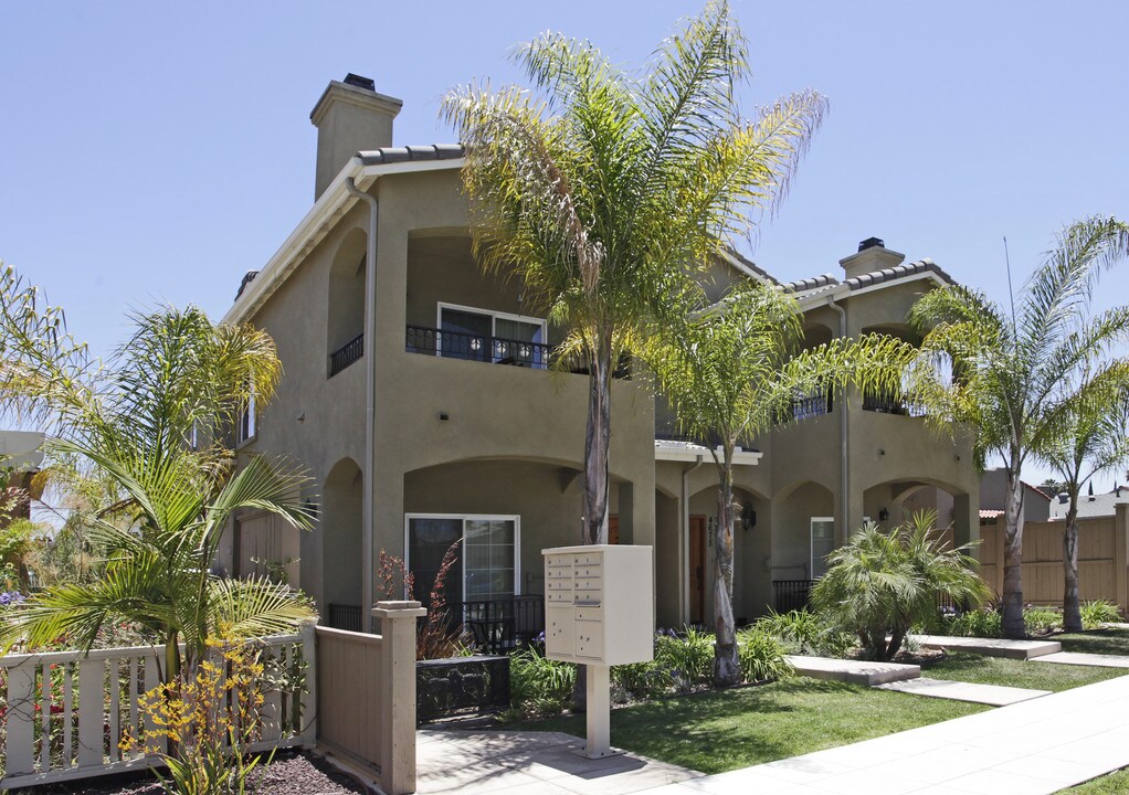 4669-4675 Idaho St in San Diego, CA - Building Photo
