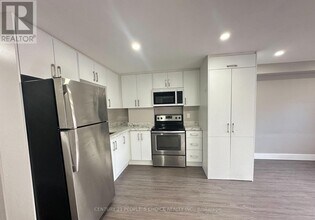 199 Avondale Blvd in Brampton, ON - Building Photo - Building Photo