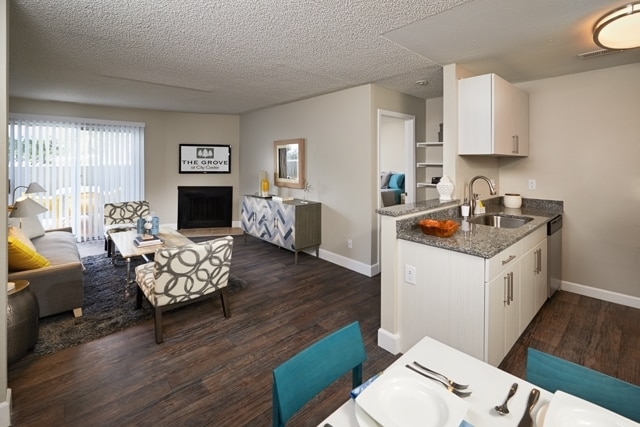 Grove at City Center in Aurora, CO - Foto de edificio - Interior Photo