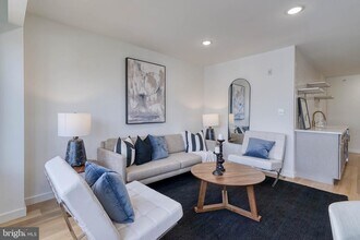 850 N 19th St in Philadelphia, PA - Building Photo - Building Photo