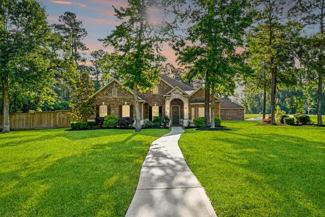property at 17552 Country Meadow Ln