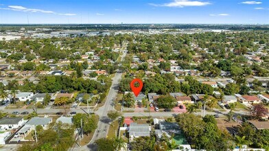 201 NE 169th St in North Miami Beach, FL - Building Photo - Building Photo