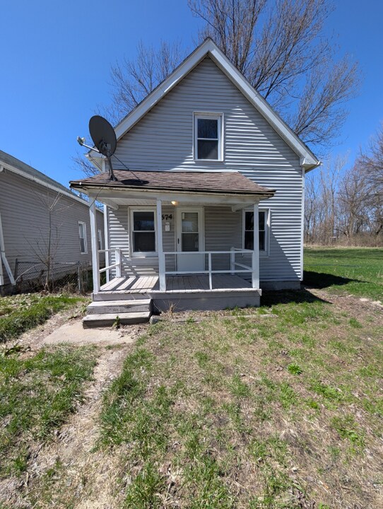 674 Lorain St in Toledo, OH - Building Photo