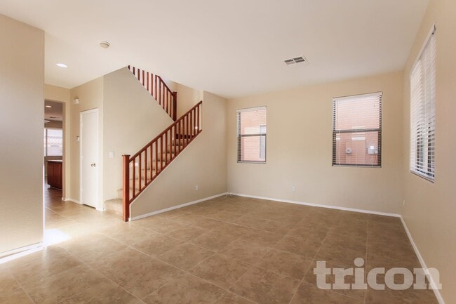 9343 W Payson Rd in Tolleson, AZ - Foto de edificio - Building Photo