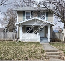 1101 Elmwood Ave in Fort Wayne, IN - Building Photo