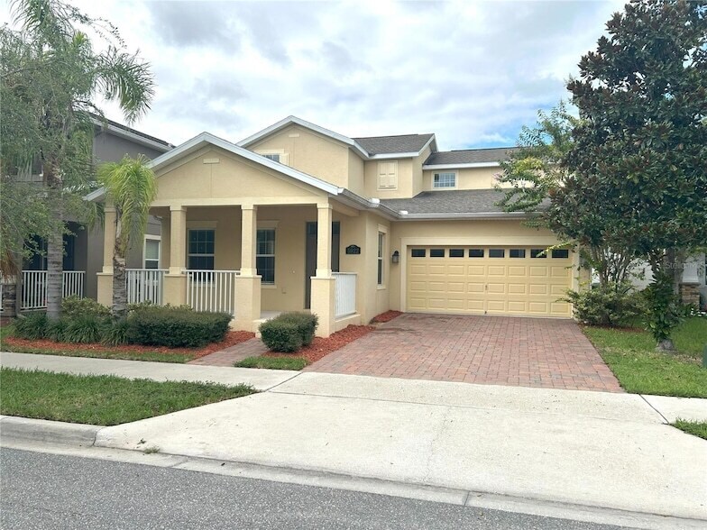 5922 Grassy Point Rd in Winter Garden, FL - Building Photo
