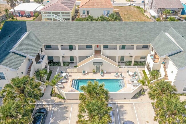 129 E Lantana St in South Padre Island, TX - Foto de edificio - Building Photo