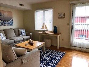 226 Goddard Row in Newport, RI - Building Photo - Building Photo