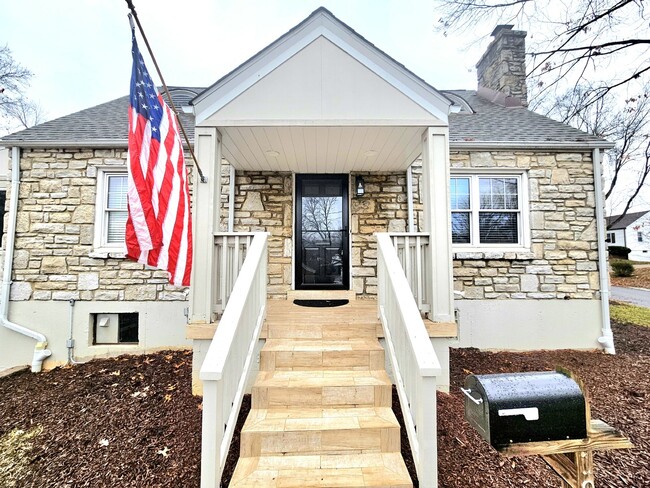 195 Doorack Ln in Kirkwood, MO - Building Photo - Building Photo