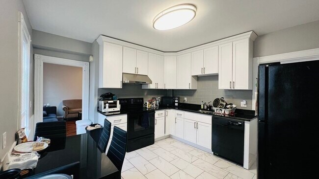 60 Fiske St in Waltham, MA - Building Photo - Building Photo