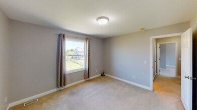 1716 Horseshoe Bend Dr in Perrysburg, OH - Building Photo - Building Photo