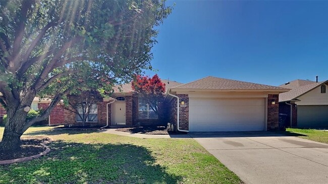 2212 SW 141st Pl in Oklahoma City, OK - Building Photo - Building Photo