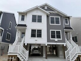 26 Shell Rd in Mantoloking, NJ - Building Photo