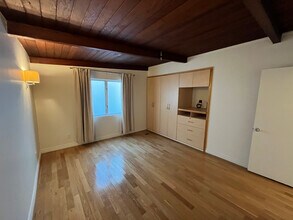 625 S Catalina Ave, Unit A in Redondo Beach, CA - Building Photo - Building Photo