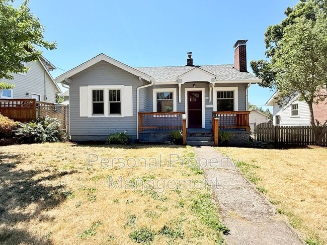 property at 209 W 35th St