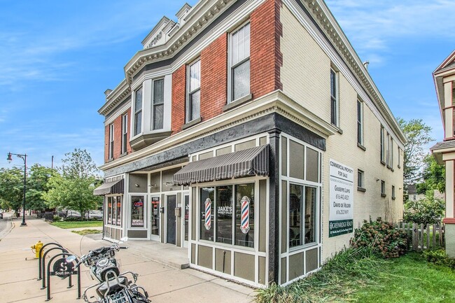 property at 1153 Madison Ave SE