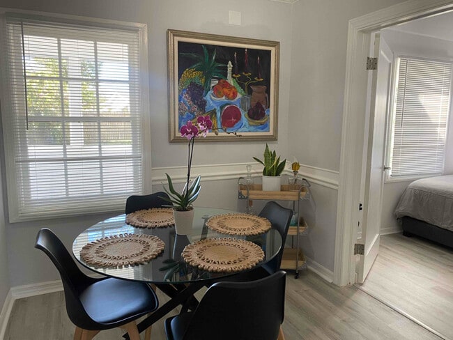 2515 Vero Beach Ave in Vero Beach, FL - Building Photo - Building Photo