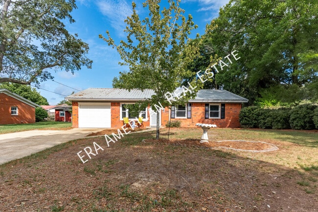 property at 305 Meggs Dr NE