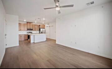 2232 Arikaree Hts, Unit 304 in Colorado Springs, CO - Foto de edificio - Building Photo