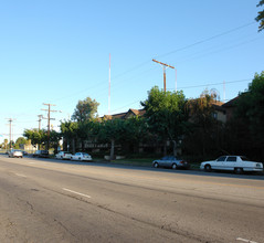 Burbank Apartments in North Hollywood, CA - Building Photo - Building Photo