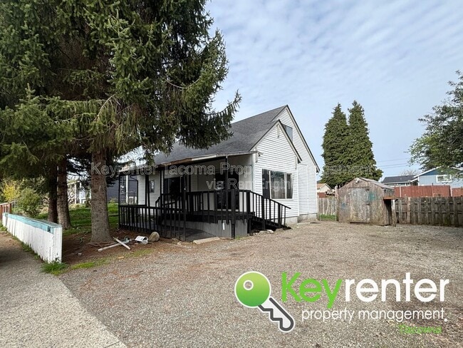 property at 1541 S Ridgewood Ave