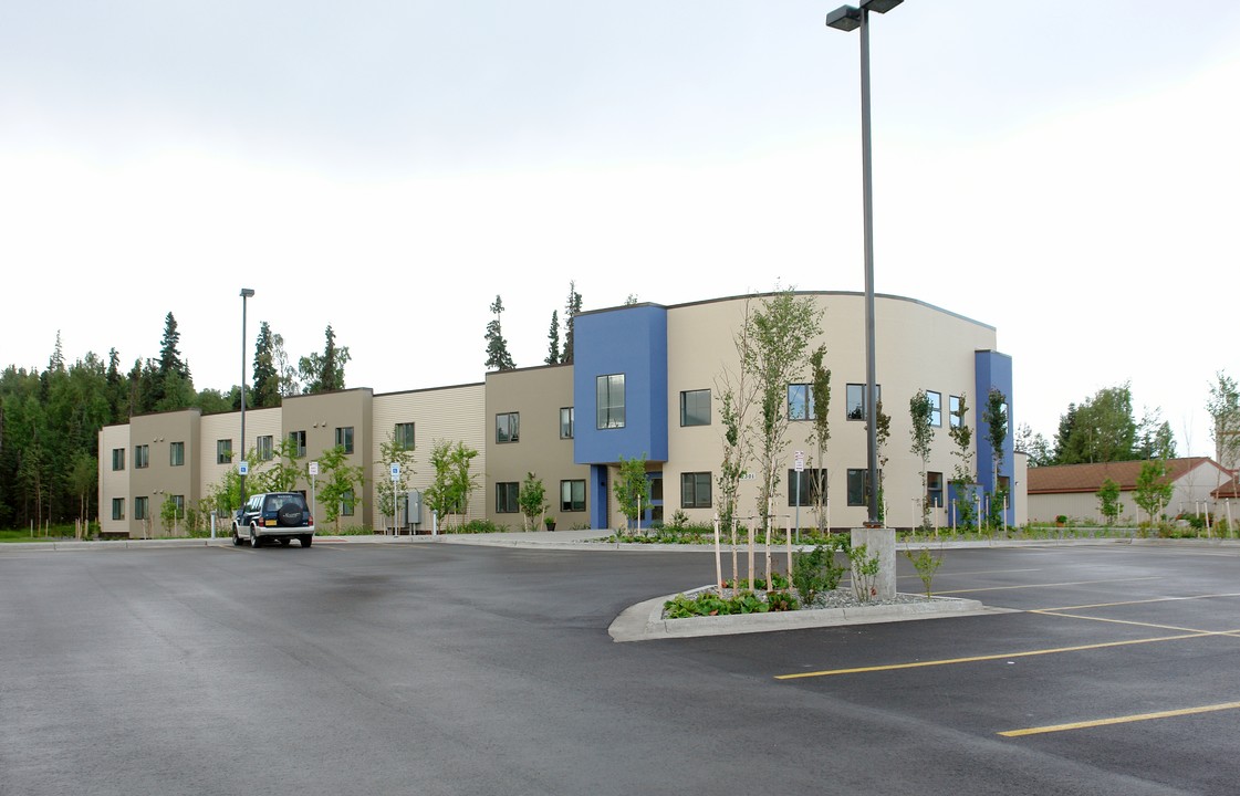 Independence Park Manor I & II in Anchorage, AK - Building Photo