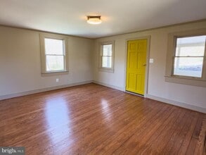 37905 Snickersville Turnpike in Purcellville, VA - Building Photo - Building Photo