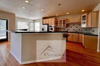 240 Haversham Dr in Colorado Springs, CO - Building Photo - Building Photo