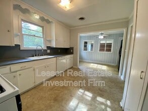 1819 Shady Ln in Shreveport, LA - Building Photo - Building Photo