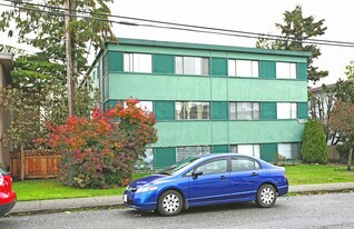 6692 Sussex Av in Burnaby, BC - Building Photo
