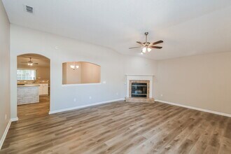 8422 Stelling Dr S, Unit 2874-333 in Jacksonville, FL - Foto de edificio - Building Photo