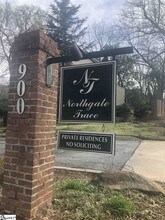 900 N Main St in Greenville, SC - Building Photo - Building Photo