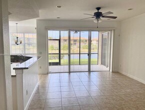 8231 NW 127th Ln in Parkland, FL - Building Photo - Building Photo