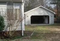 104 Cavalier Dr in Yorktown, VA - Building Photo - Building Photo