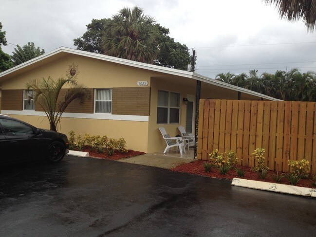 1035 SW 30th St