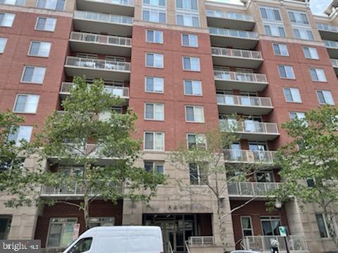 820 N Pollard St in Arlington, VA - Building Photo