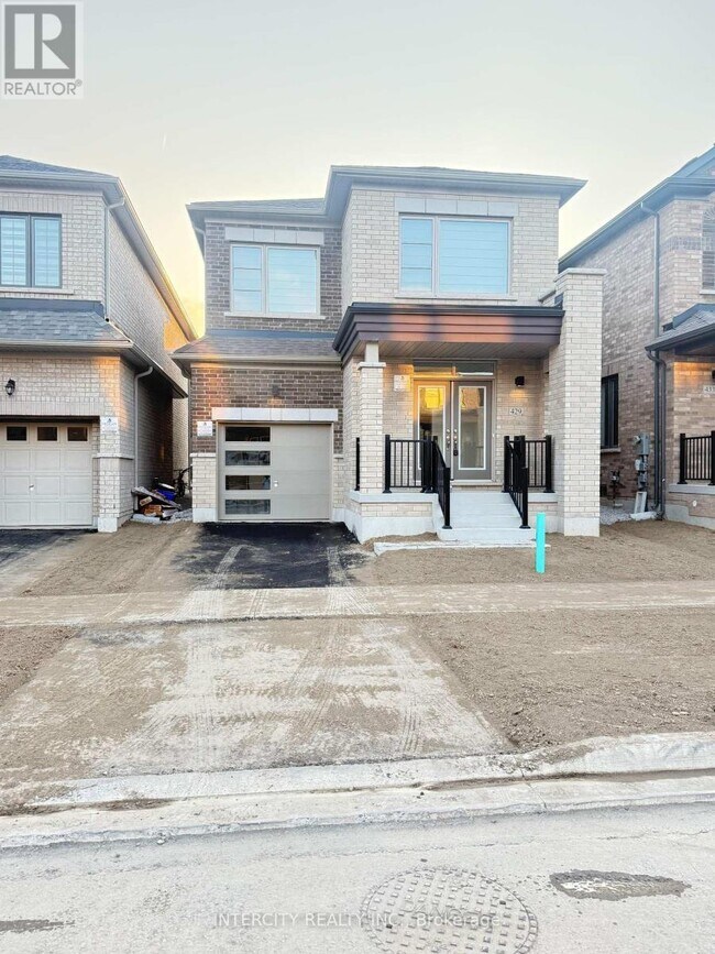 property at 429 Kennedy Cir W