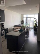 223-2223 Webb Dr in Mississauga, ON - Building Photo - Building Photo