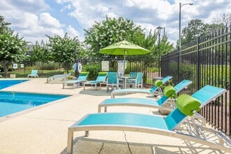 Chase Cove Apartments in Nashville, TN - Foto de edificio - Building Photo
