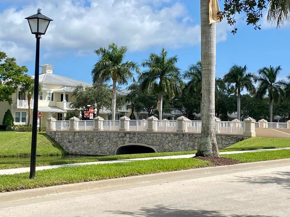 1422 S Jeaga Dr in Jupiter, FL - Building Photo