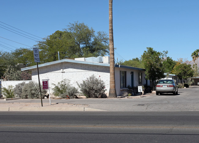 3441-3459 E Glenn St in Tucson, AZ - Foto de edificio - Building Photo