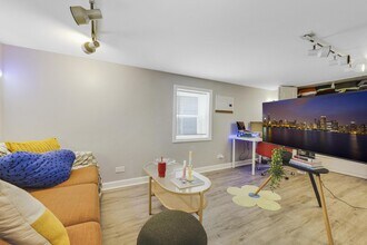 3007 N Ashland Ave in Chicago, IL - Building Photo - Building Photo