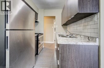 151 Marconi Blvd in London, ON - Building Photo - Building Photo